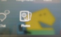A blurry image of the MeeGo UI